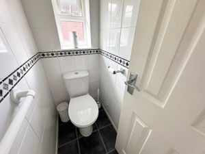 Separate W/C- click for photo gallery